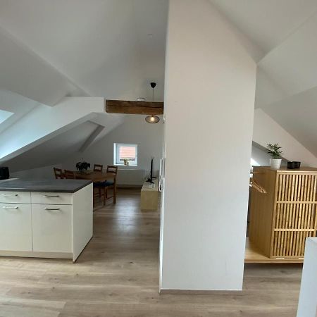 Helle 2 Zi. Wohnung Naehe Flughafen Muenchen Haimhausen  Экстерьер фото