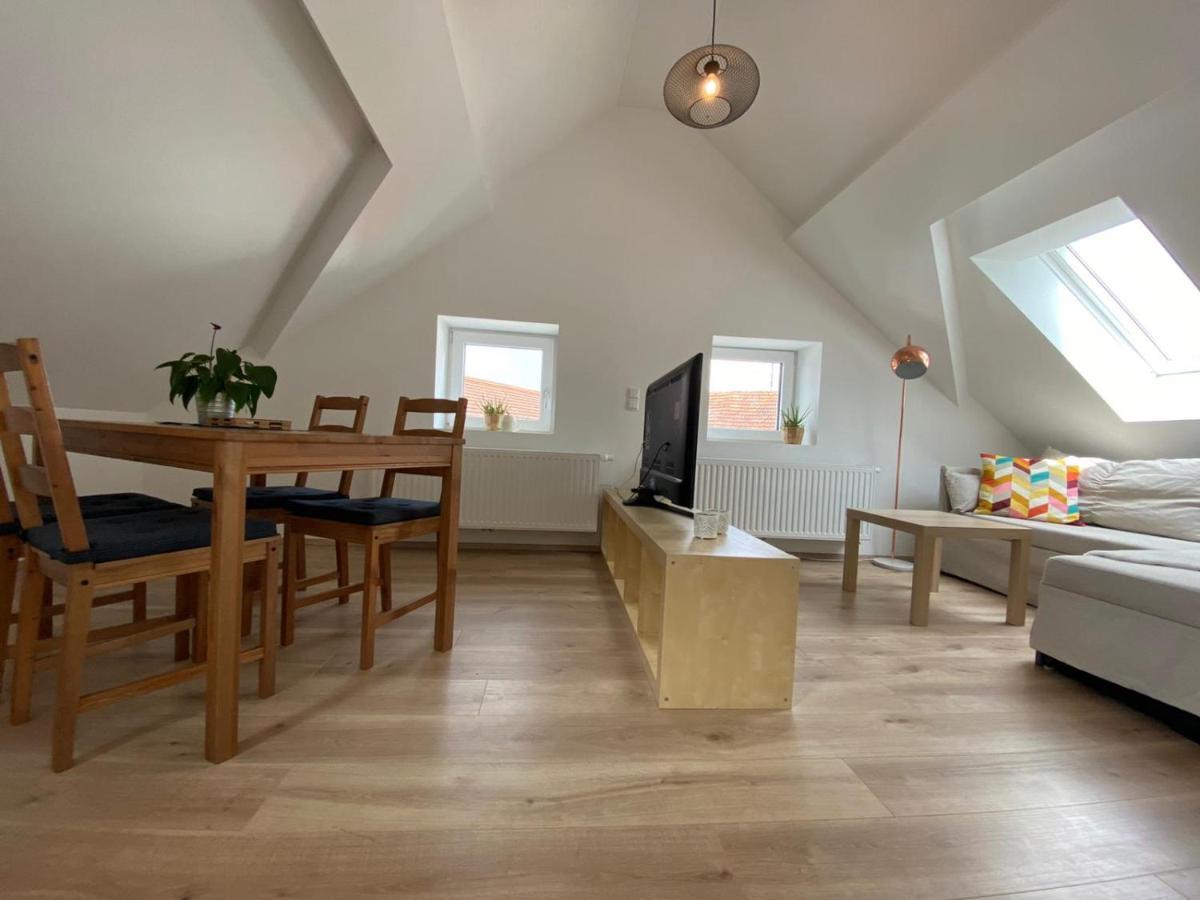 Helle 2 Zi. Wohnung Naehe Flughafen Muenchen Haimhausen  Экстерьер фото